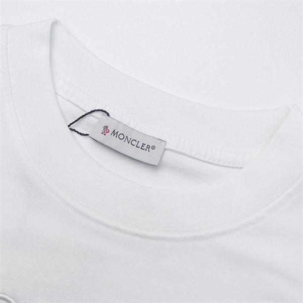 モンクレールｔシャツコピー高揚感たっぷりがシャレ見えMONCLER 新作着心地と大人の遊び心