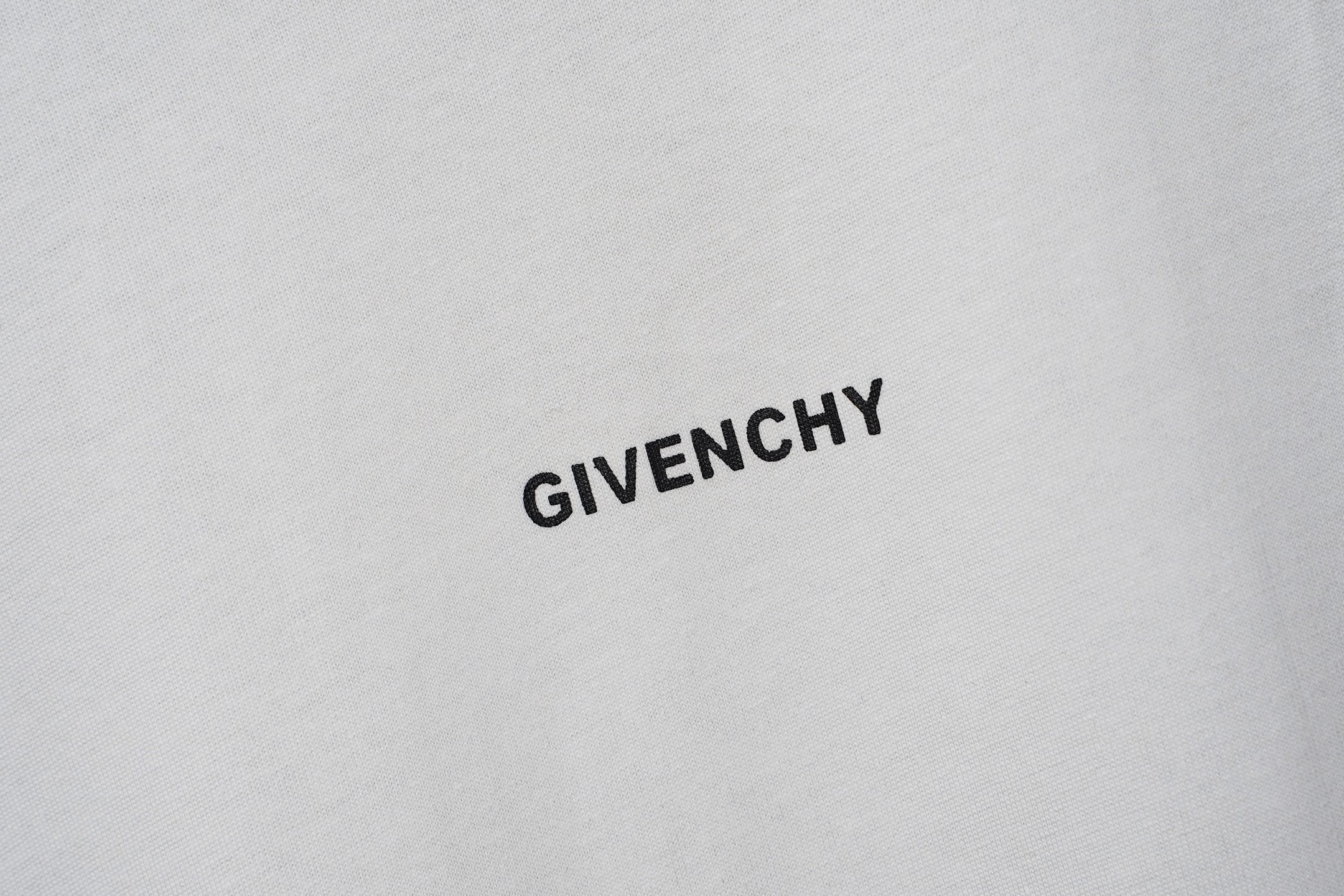 ワンポイント メンズ オシャレ 大人カジュアル Givenchy ジバンシィ コピー Tシャツ 売れ筋