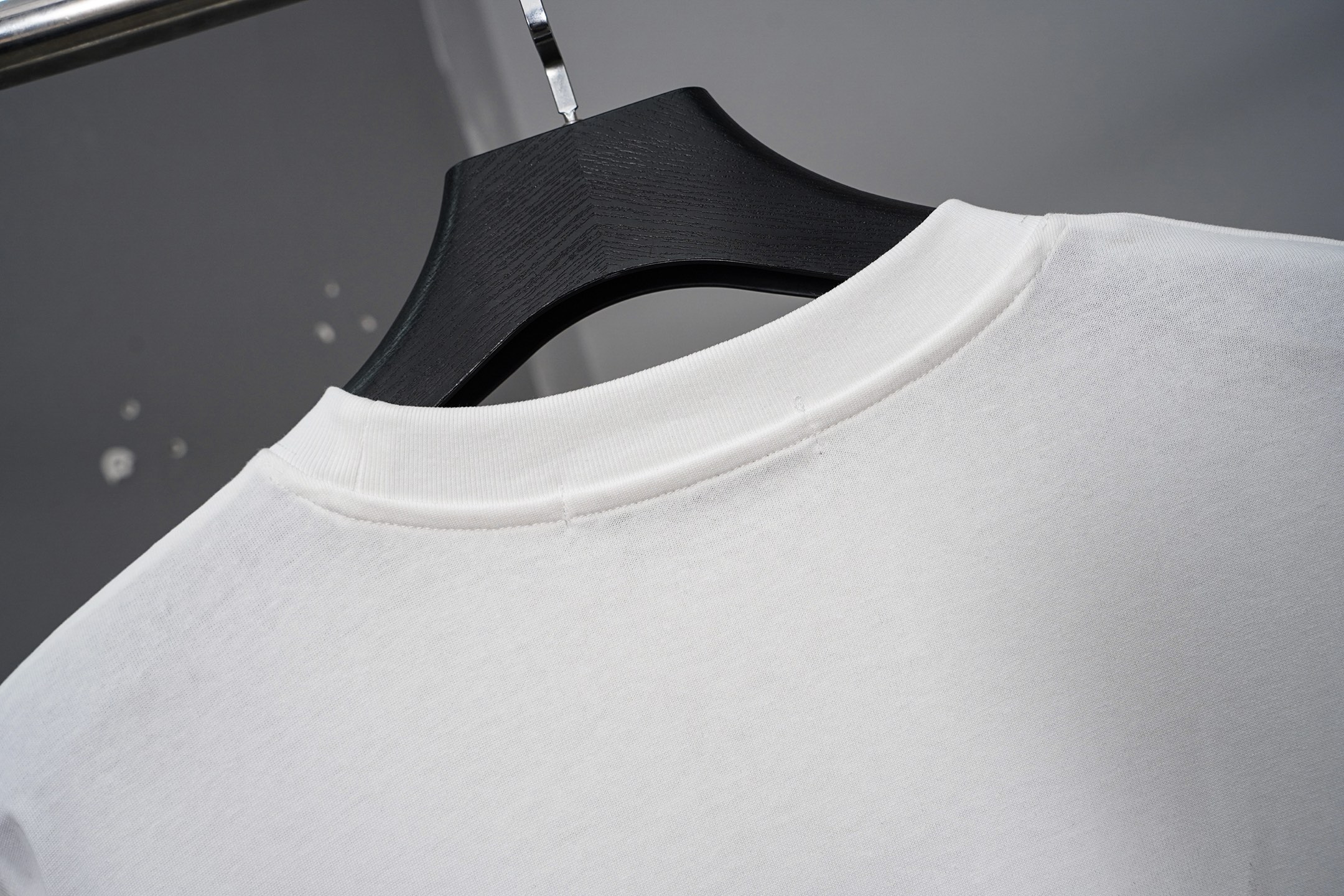 ワンポイント メンズ オシャレ 大人カジュアル Givenchy ジバンシィ コピー Tシャツ 売れ筋