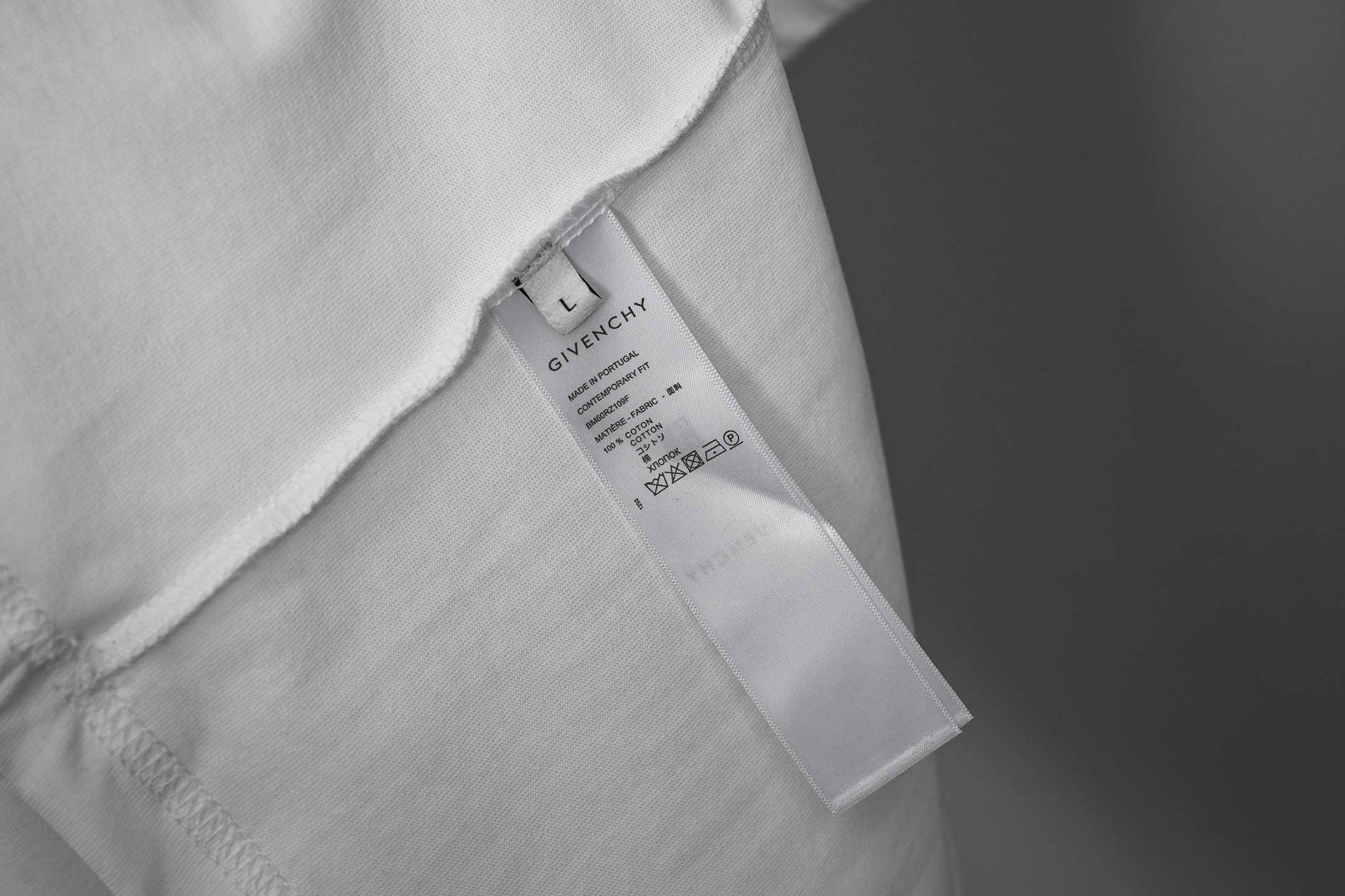 ワンポイント メンズ オシャレ 大人カジュアル Givenchy ジバンシィ コピー Tシャツ 売れ筋