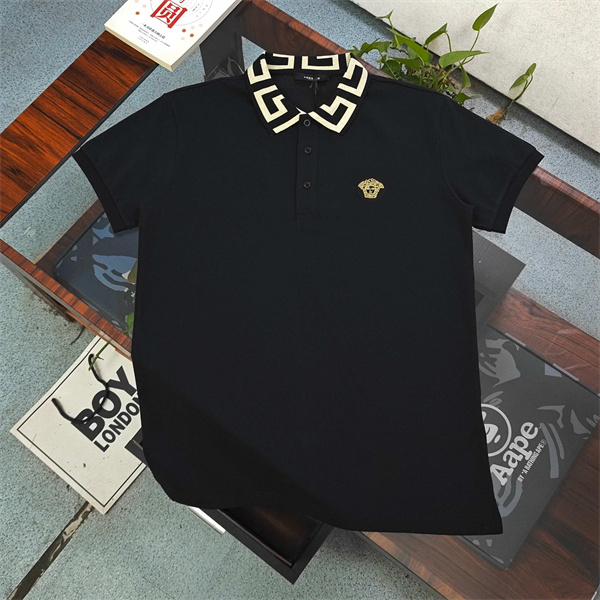 ワンポイント メンズ ラグジュアリーカジュアル 着映え VERSACE ヴェルサーチ コピー Tシャツ 注目アイテム