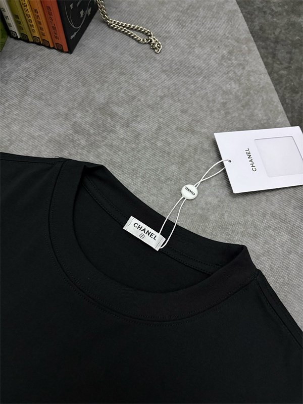 グラフィックロゴ 半袖 メンズ 個性派ファッション 上品カジュアル 2026最新 CHANEL シャネル コピー Tシャツ