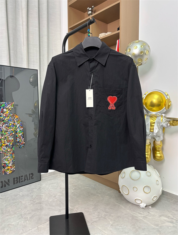 バックプリント メンズ 個性派スタイル オシャレ見え AMI アミ コピー Tシャツ 注目アイテム