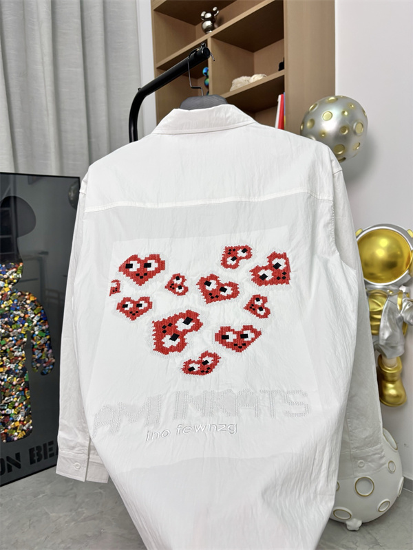 バックプリント メンズ 個性派スタイル オシャレ見え AMI アミ コピー Tシャツ 注目アイテム
