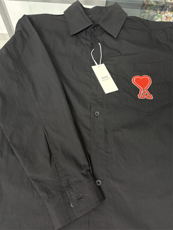 バックプリント メンズ 個性派スタイル オシャレ見え AMI アミ コピー Tシャツ 注目アイテム
