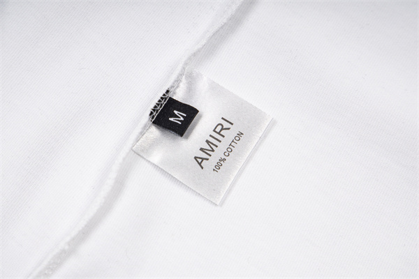 AMIRI アミリ コピー Tシャツ ペイントグラフィック メンズ 半袖 2026話題 ロゴ主役 ストリート映え ゆったり 人気急上昇