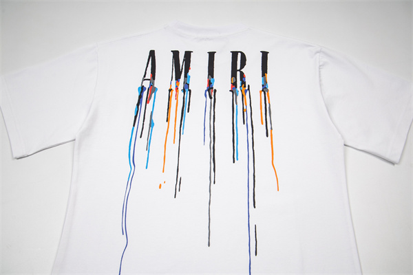 AMIRI アミリ コピー Tシャツ ペイントグラフィック メンズ 半袖 2026話題 ロゴ主役 ストリート映え ゆったり 人気急上昇