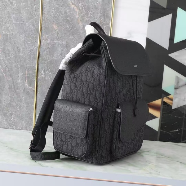 DIOR ディオール リュック メンズバックパック 総柄デザイン フロントポケット 大容量 軽量仕様 アウトドア 旅行 トレンド 人気