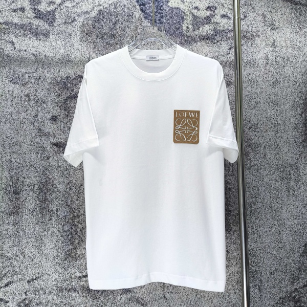 LOEWE コピー ロエベ 2026春夏新作 仮ポケット風アナグラムロゴ 半袖Tシャツ 男女兼用 人気 カジュアル トップス