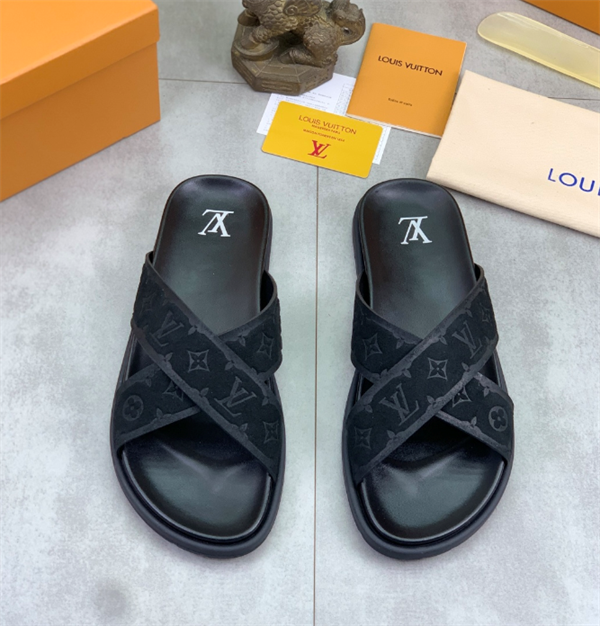 新作 【LOUIS VUITTON】ルイヴィトンサンダルコピー優しい使い勝手上質なアイテム