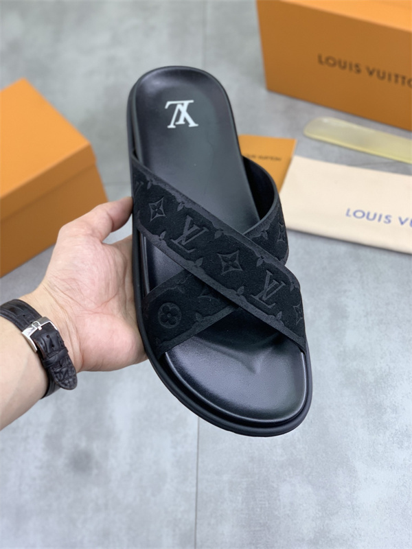 新作 【LOUIS VUITTON】ルイヴィトンサンダルコピー優しい使い勝手上質なアイテム