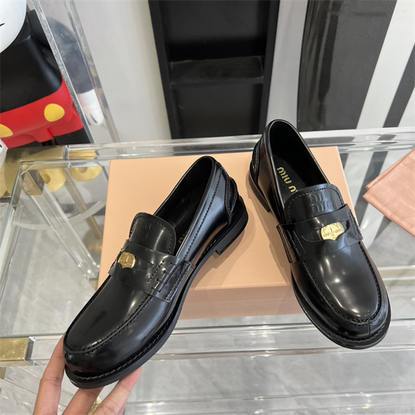 オシャレ26新作 MiuMiu ミュウミュウ靴スーパーコピー履き心地抜群で痛くなりません