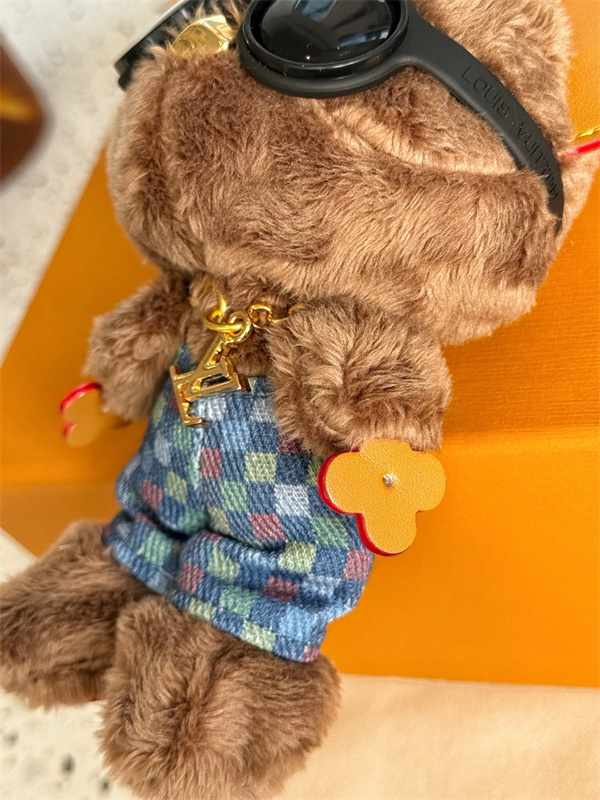 人気上昇中♥ルイヴィトンバッグチャームコピーLV LOUIS BEARお洒落上品個性的