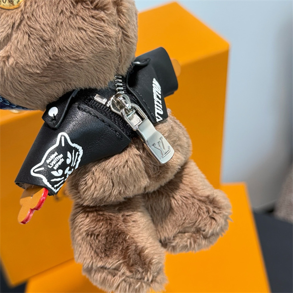 超人気♥ルイヴィトンバッグチャームコピー2026トレンドLV LOUIS BEAR可愛い