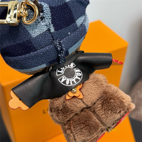 超人気♥ルイヴィトンバッグチャームコピー2026トレンドLV LOUIS BEAR可愛い