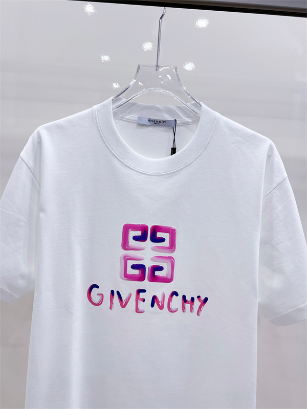 ロゴグラフィック 4Gモチーフ デイリー人気 モードカジュアル Givenchy