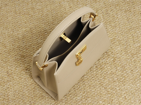 Salvatore Ferragamo Studio Boxフェラガモハンドバッグコピー人気2026トレンド最新作