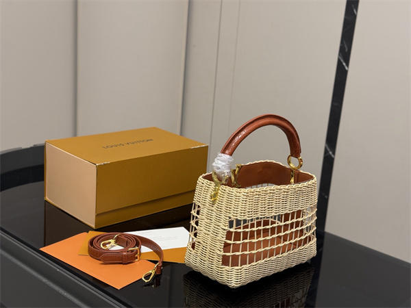2026上品 Lv Capucinesルイヴィトンハンドバッグコピー旅行用お洒落春夏流行り