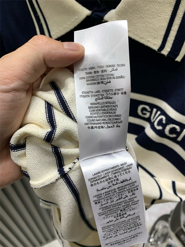 ボーダー柄 ニット調 襟付き GUCCI グッチ コピー 半袖ポロシャツ ロゴ刺繍 きれいめカジュアル 着映えトップス 売れ筋候補