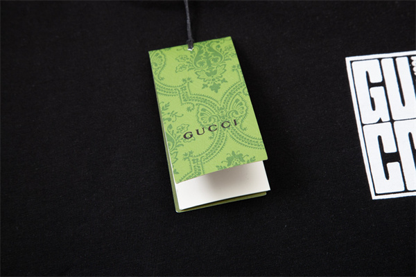 ロゴ入り 2点組 グラフィックプリント GUCCI グッチ コピー 半袖トップス 一枚で決まる 旬顔カジュアル 人気上昇中