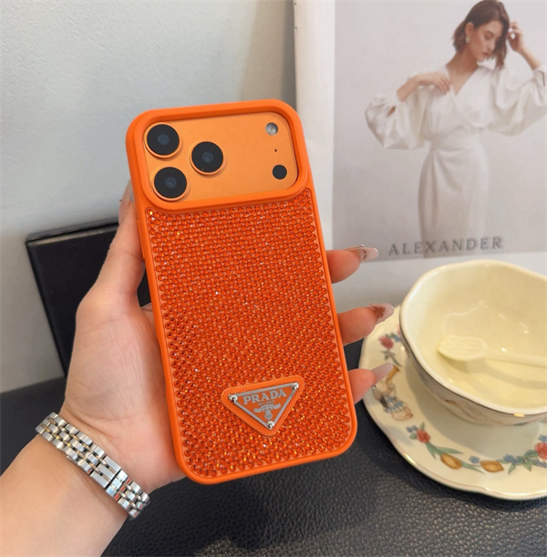 Prada プラダiPhone17ケースコピー スマホケース 全面保護 耐衝撃 落下防止  スタンド機能付き 