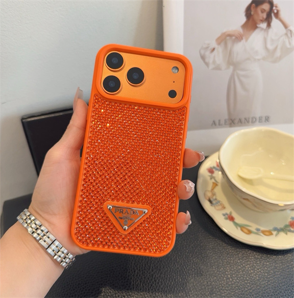 Prada プラダiPhone17ケースコピー スマホケース 全面保護 耐衝撃 落下防止  スタンド機能付き 