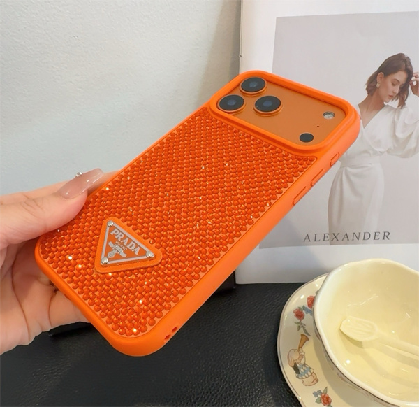Prada プラダiPhone17ケースコピー スマホケース 全面保護 耐衝撃 落下防止  スタンド機能付き 
