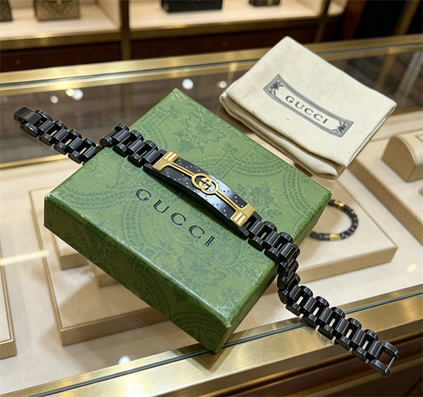 人気上昇中2026最新☆☆グッチブレスレットコピー メンズおしゃれGUCCIアクセサリー