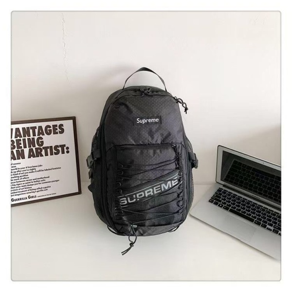 Supreme リュック 黒 メッシュポケット付き Supreme シュプリーム バックパック リュックサック 大容量 メッシュ