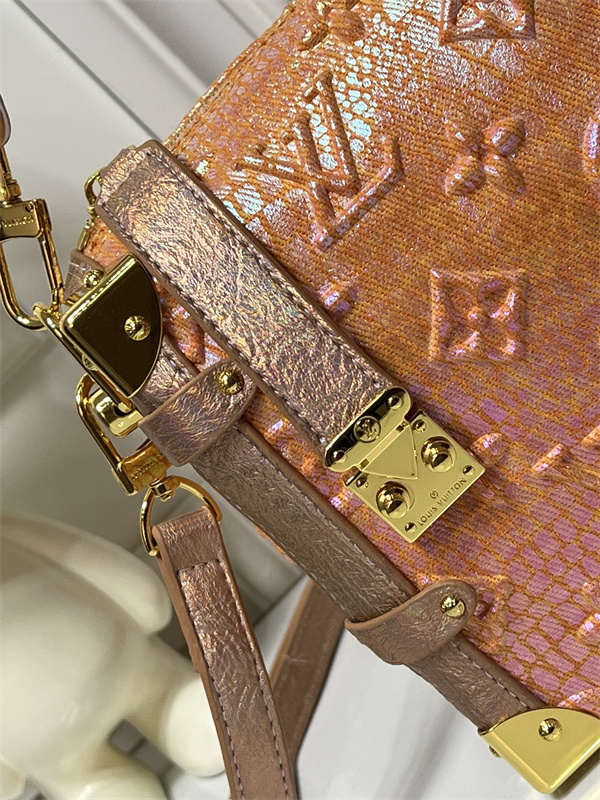 ハンドバッグ ショルダー付き 浮き彫りモノグラム LOUIS VUITTON ルイヴィトン コピー ギフト映え ショップおすすめ デイリー主力