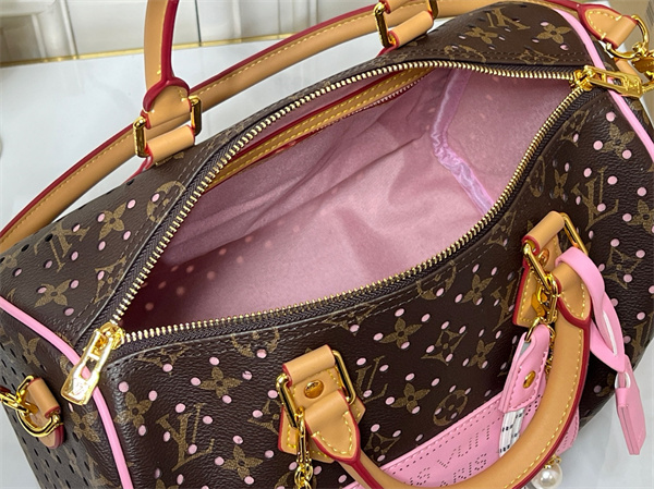 ハンドバッグ モノグラム柄 ポーチ付き LOUIS VUITTON ルイヴィトン コピー 2WAYバッグ 2026新作 大人可愛い 注目アイテム