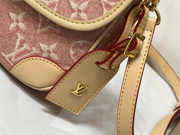  モノグラムデザイン 斜め掛け対応 LOUIS VUITTON ルイヴィトン コピー バッグ デイリー主力 人気上昇中