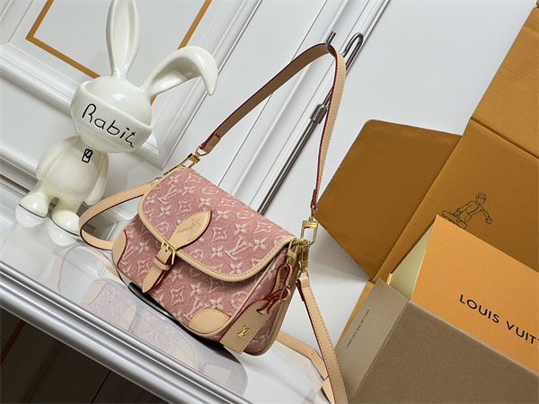  モノグラムデザイン 斜め掛け対応 LOUIS VUITTON ルイヴィトン コピー バッグ デイリー主力 人気上昇中