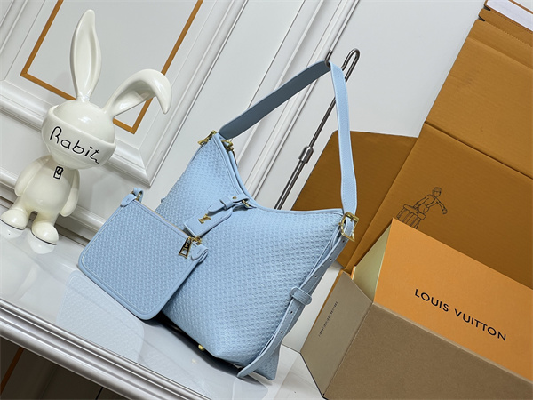 ハンドバッグ ポーチセット モノグラムエンボス LOUIS VUITTON ルイヴィトン コピー すっきり見え 買い足し候補 外出コーデ向け