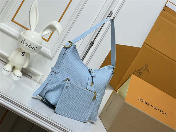 ハンドバッグ ポーチセット モノグラムエンボス LOUIS VUITTON ルイヴィトン コピー すっきり見え 買い足し候補 外出コーデ向け