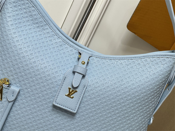 ハンドバッグ ポーチセット モノグラムエンボス LOUIS VUITTON ルイヴィトン コピー すっきり見え 買い足し候補 外出コーデ向け