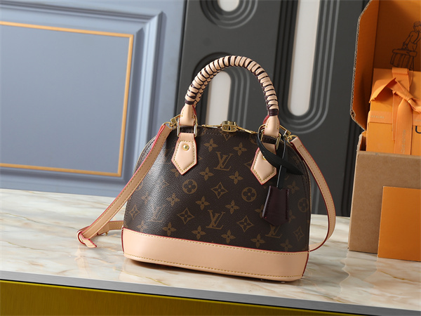 ショルダーバッグ ダミエ柄 ボストン風シルエット LOUIS VUITTON ルイヴィトン コピー チャーム付き 着回し力 ショップおすすめ