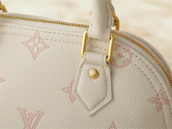 2WAYバッグ 型押しロゴデザイン 丸みシルエット LOUIS VUITTON ルイヴィトン コピー 肩掛け対応 旬顔フェミニン