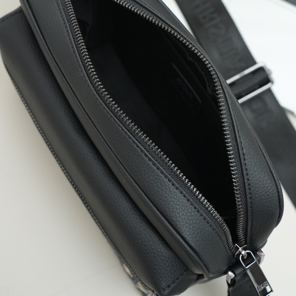 Dior ディオール Rider 2.0 オブリーク柄 メッセンジャーバッグ Christian Dior ショルダーバッグ 斜め掛け対応 都会的 人気上昇中