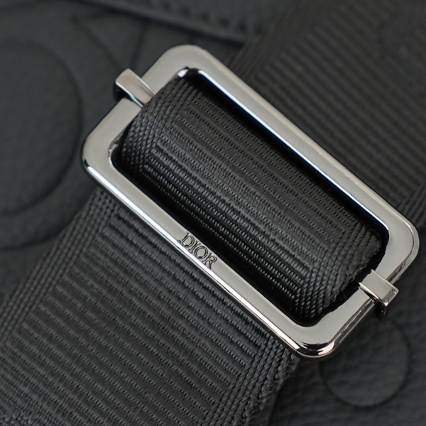 Dior ディオール Rider 2.0 ラージ メッセンジャーバッグ エンボス加工 オブリーク柄 Christian Dior ショルダーバッグ 斜め掛け対応 通勤向け 即戦力
