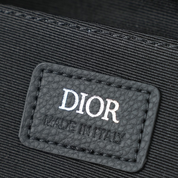 Dior ディオール Rider 2.0 ラージ メッセンジャーバッグ エンボス加工 オブリーク柄 Christian Dior ショルダーバッグ 斜め掛け対応 通勤向け 即戦力