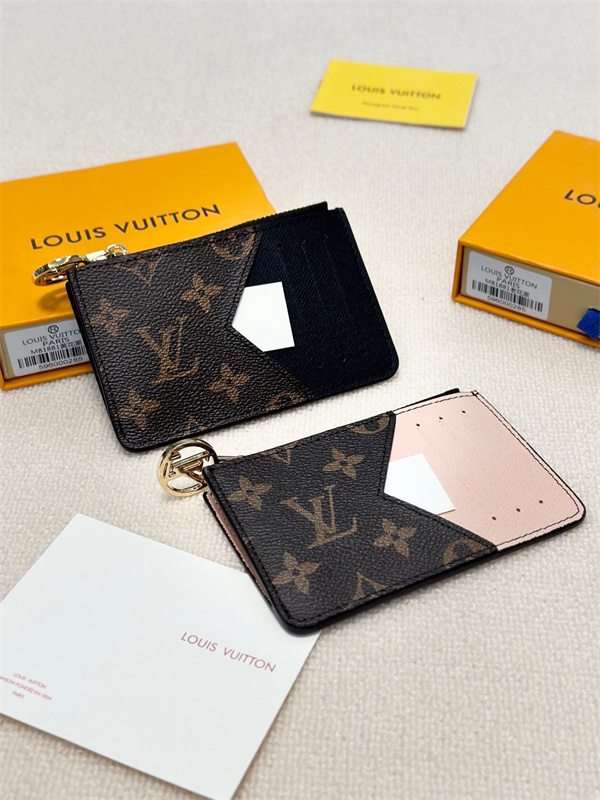 LOUIS VUITTON Recto Versoルイヴィトンカードケースコピー 2026新作モノグラムデザイン上品