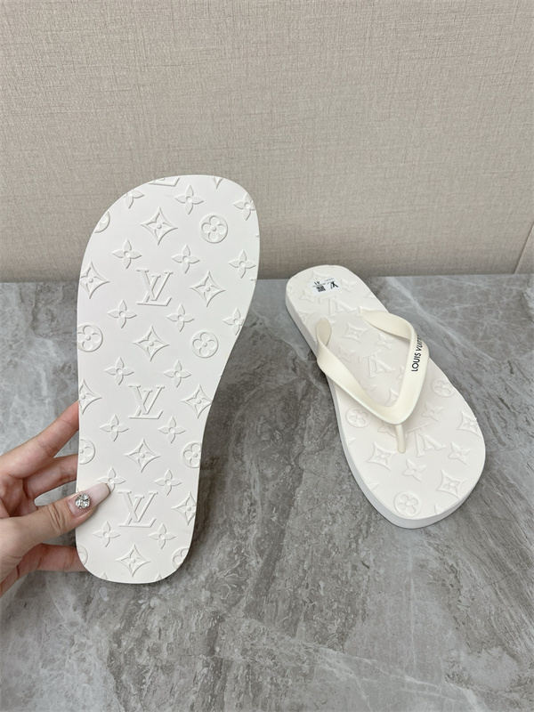 2026春夏最新 カップル向けビーチサンダルルイヴィトンコピーユニセックス黒色ホワイト色LOUIS VUITTON