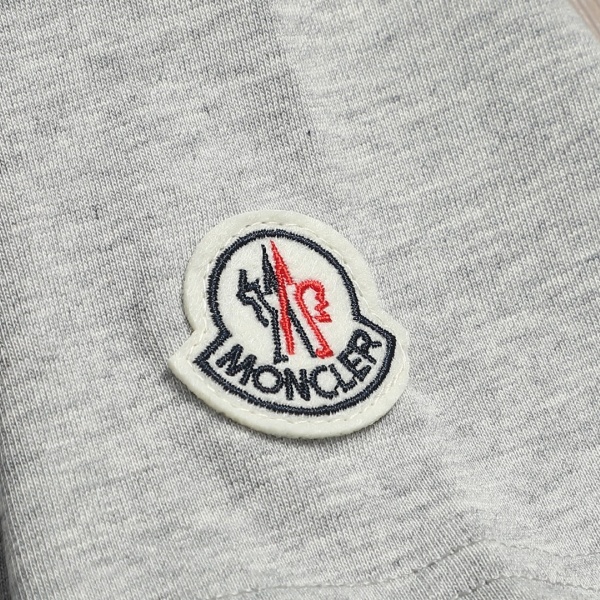 MONCLER モンクレール 刺繍ロゴTシャツ リブラインデザイン 半袖