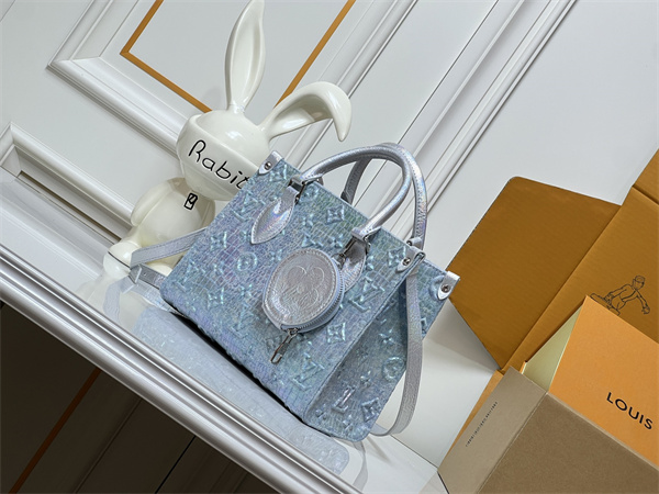 レザー調ハンドル LOUIS VUITTON ルイヴィトン コピー ショルダーバッグ 丸型チャーム付き ショップおすすめ