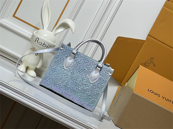 レザー調ハンドル LOUIS VUITTON ルイヴィトン コピー ショルダーバッグ 丸型チャーム付き ショップおすすめ
