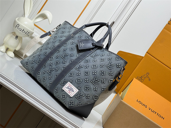 ボストンバッグ モノグラムエンボス デニム調 LOUIS VUITTON ルイ