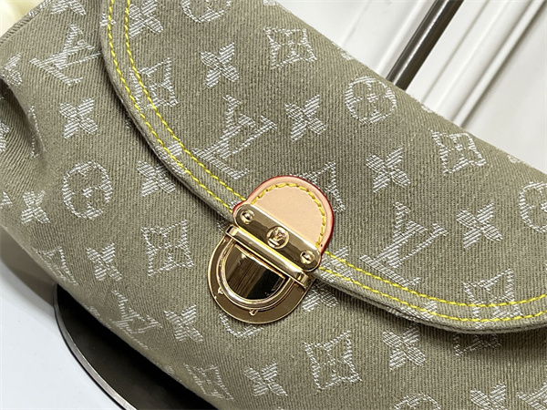 LV柄デザイン 半月フォルム LOUIS VUITTON ルイヴィトン コピー バッグ 肩掛け対応 デイリー使い 人気商品
