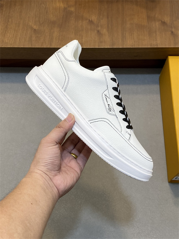 LOUIS VUITTONルイビトンスニーカースーパーコピー 人気Monogram lougou上質ホワイト