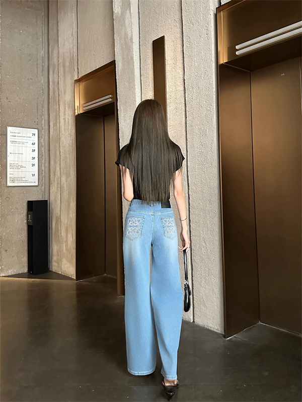 26SS人気上昇中☆☆LOEWE ロエベジーンズコピーレディースファッション履き心地美品